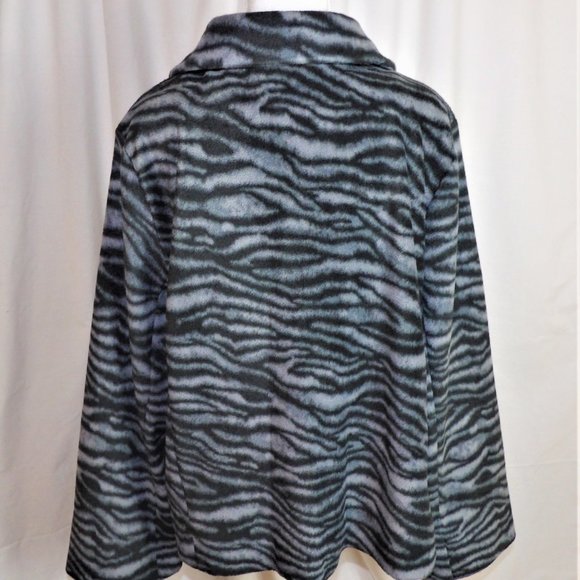 Susan Graver Soft&Warm Animal Print Fleece Jacket - Picture 4 of 8